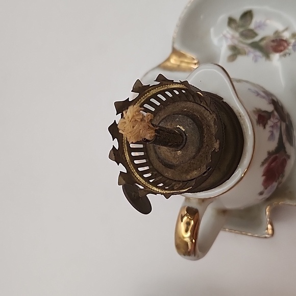 Vintage Moss Rose Small Oil Lamp & Ashtray 8" - Picture 9 of 13